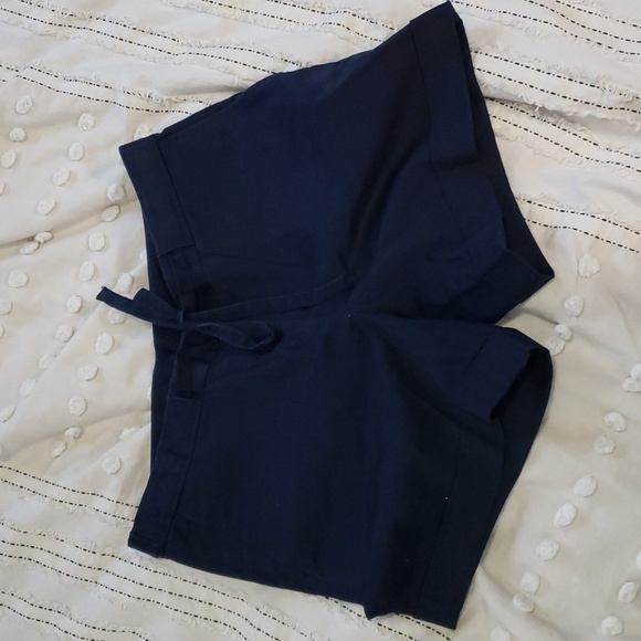 Brooks brothers women's navy blue shorts size 4 - Picture 1 of 2